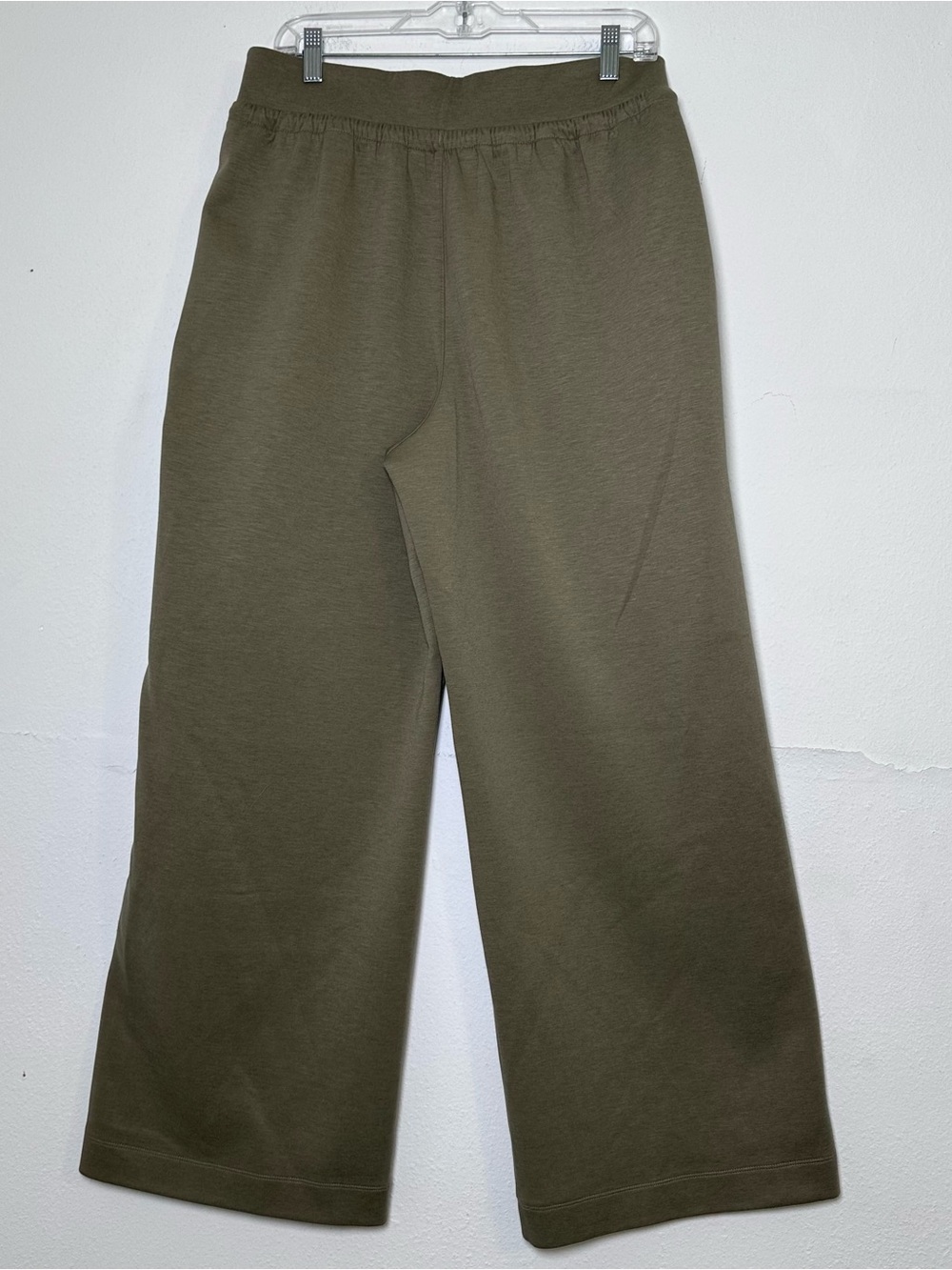 Athleta Allure High Rise Pant Women Size L Olive Branch
Athleisure Wide Leg - Picture 5 of 16